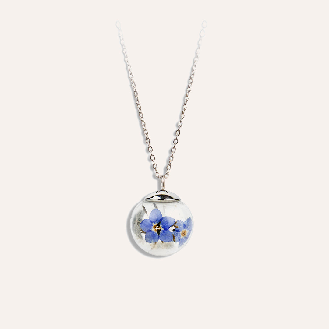 Collana della magia Fiori di campo | Mad Tea | Gioielli, collane, bracciali, orecchini, anelli e favole Collana della magia Fiori di campo | Mad Tea | Gioielli, collane, bracciali, orecchini, anelli e favole